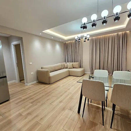 Appartamento Miku Apartment-modern 2bedroom In Prime Location Tirana