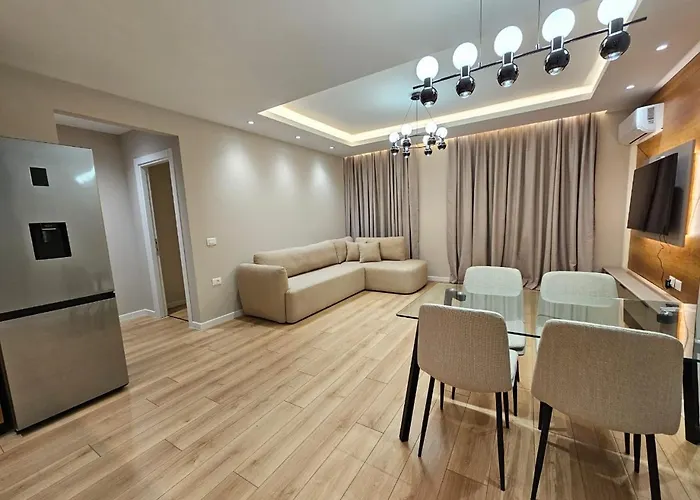 Appartamento Miku Apartment-modern 2bedroom In Prime Location Tirana