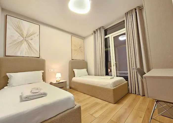 Miku Apartment-modern 2bedroom In Prime Location 公寓